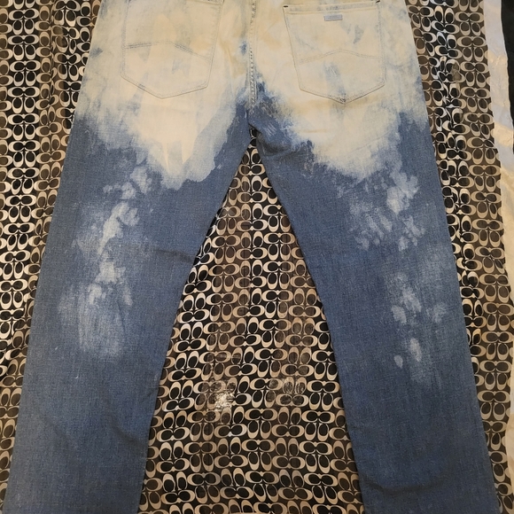 Armani Jeans - Picture 6 of 9